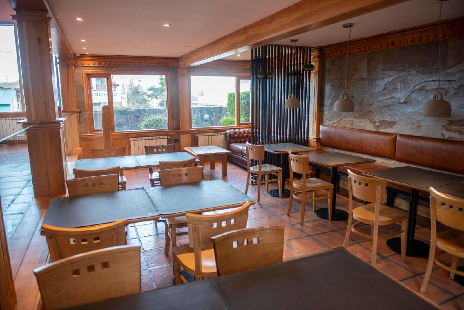Del Bosque Apart Hotel Ushuaia Eksteriør billede