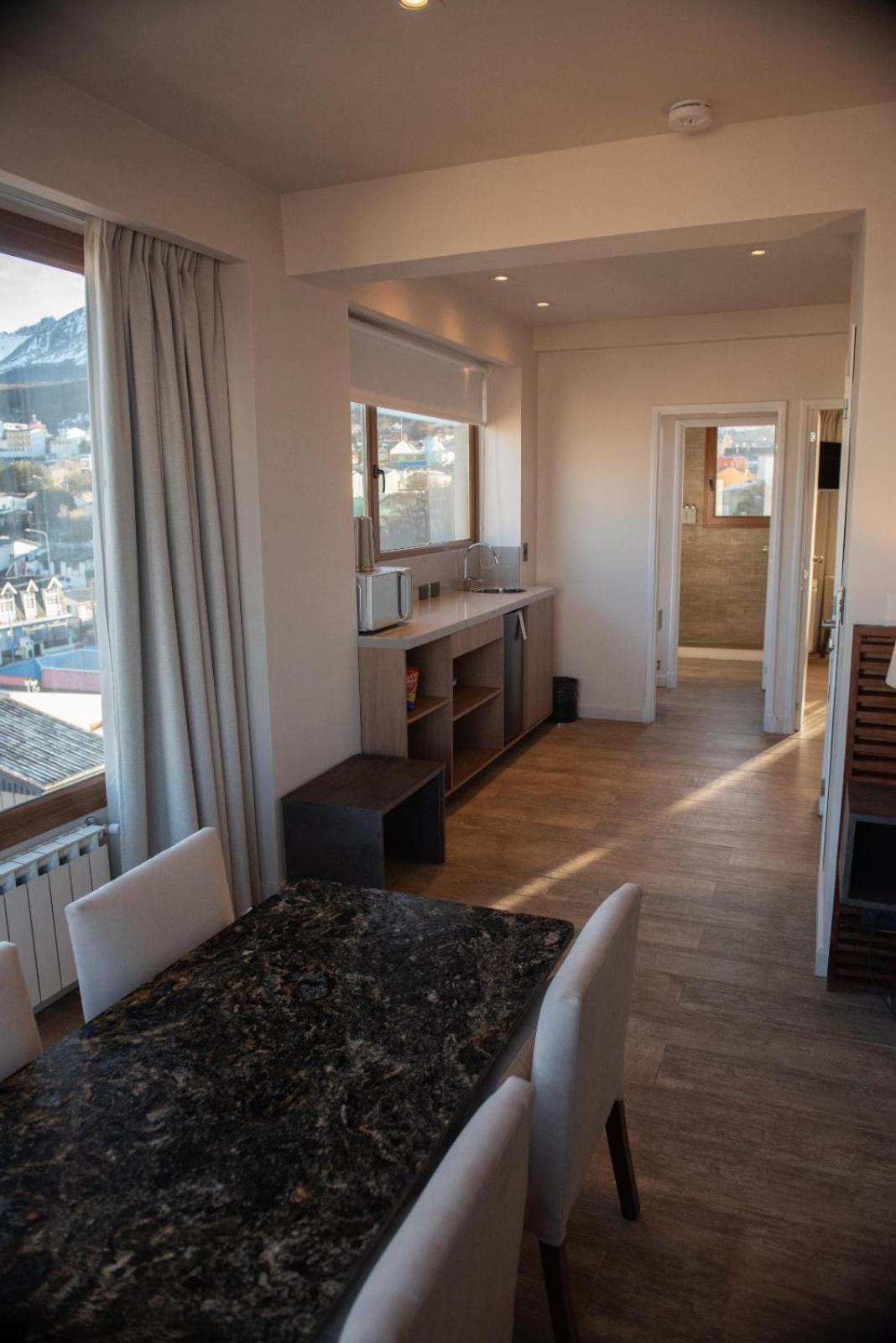 Del Bosque Apart Hotel Ushuaia Eksteriør billede